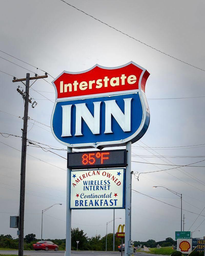 Interstate Inn Roland Экстерьер фото